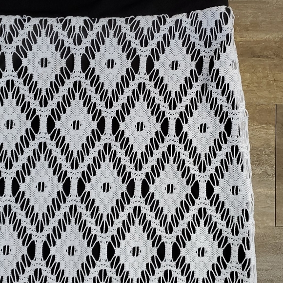 Clari.e. Black Dress w/ White Crochet Overlay - Picture 4 of 6